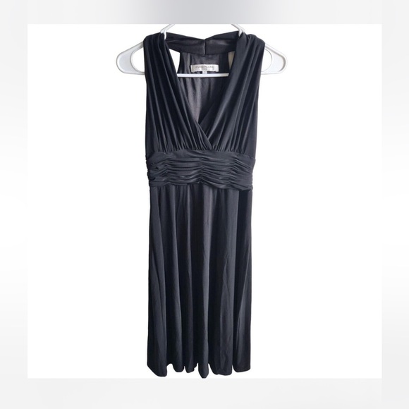 Evan Picone Dresses & Skirts - Evan Picone Elegant Black Sleeveless Dress